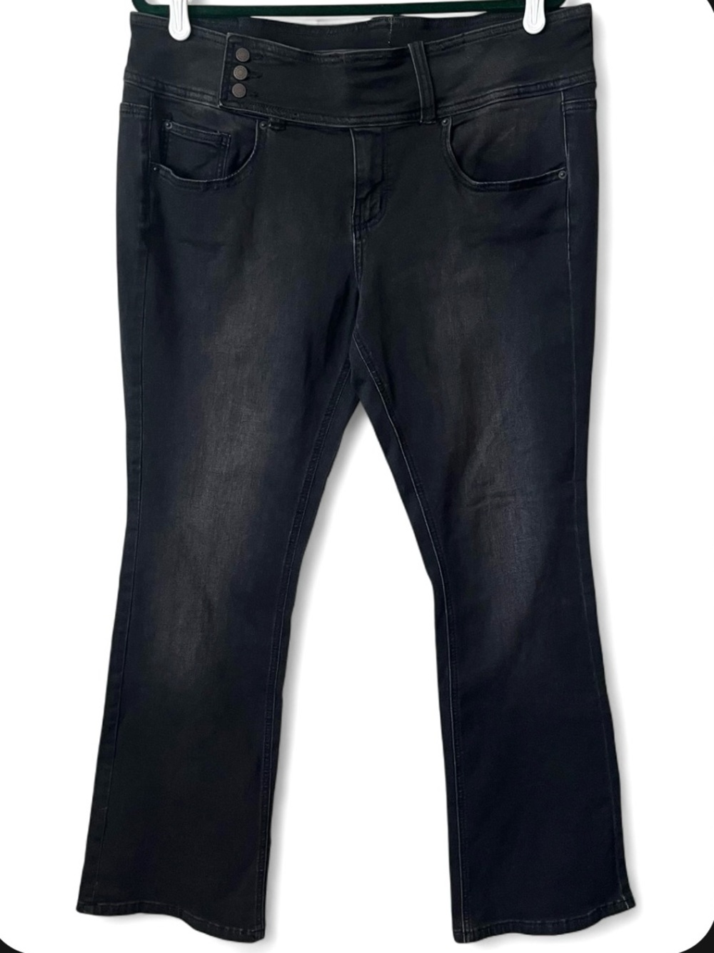 Urban Outfitters BDG Y2K Belted Flare Low Rise Jean Size 33 XL Grunge Mall Goth